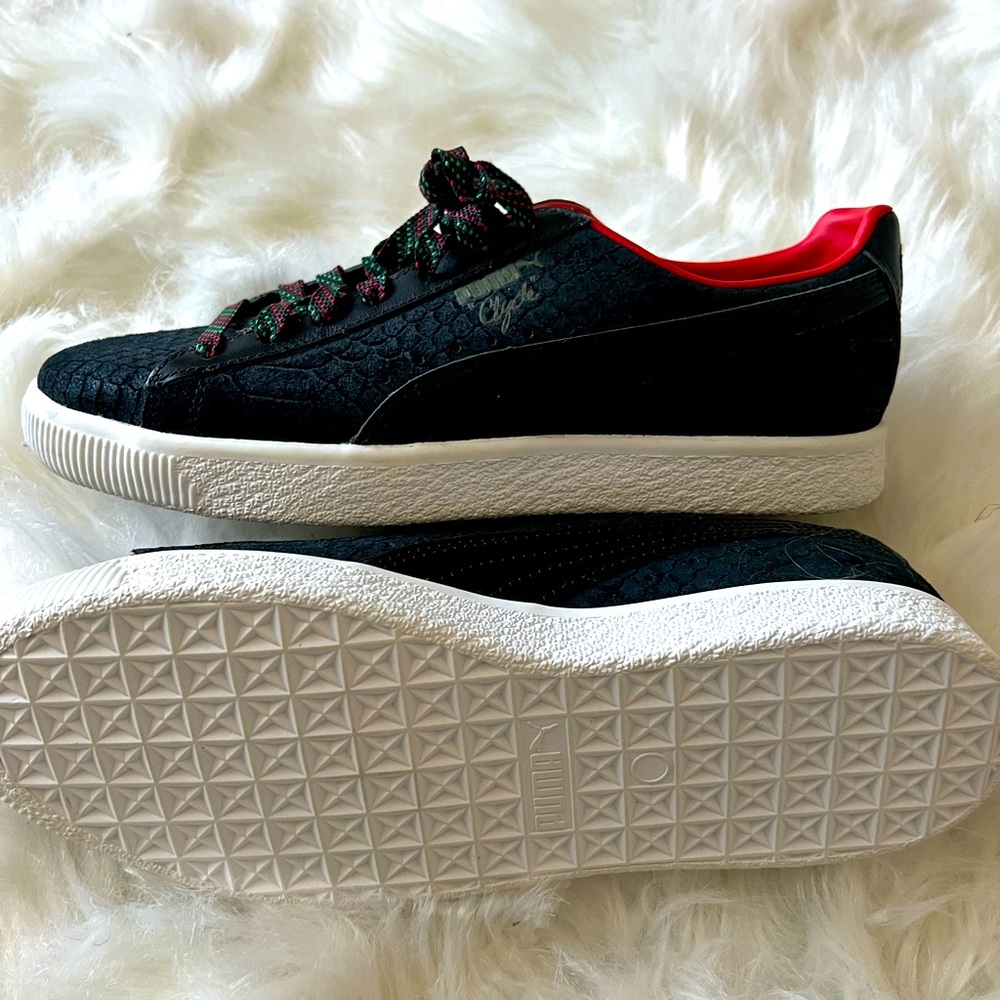 NEW! Puma Clyde Size 8